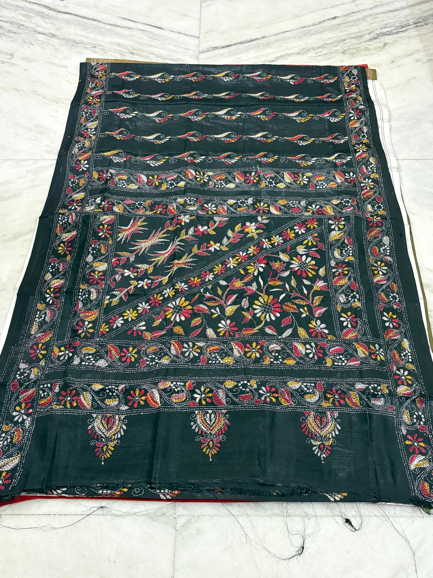 Blended Murshidabad Silk Hand Crafted Kantha Stitch Saree