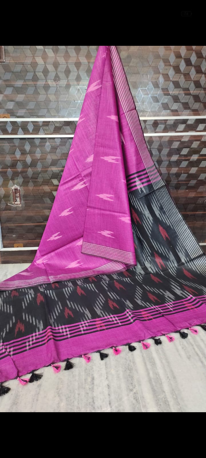 Handwoven Ikkat Design Saree