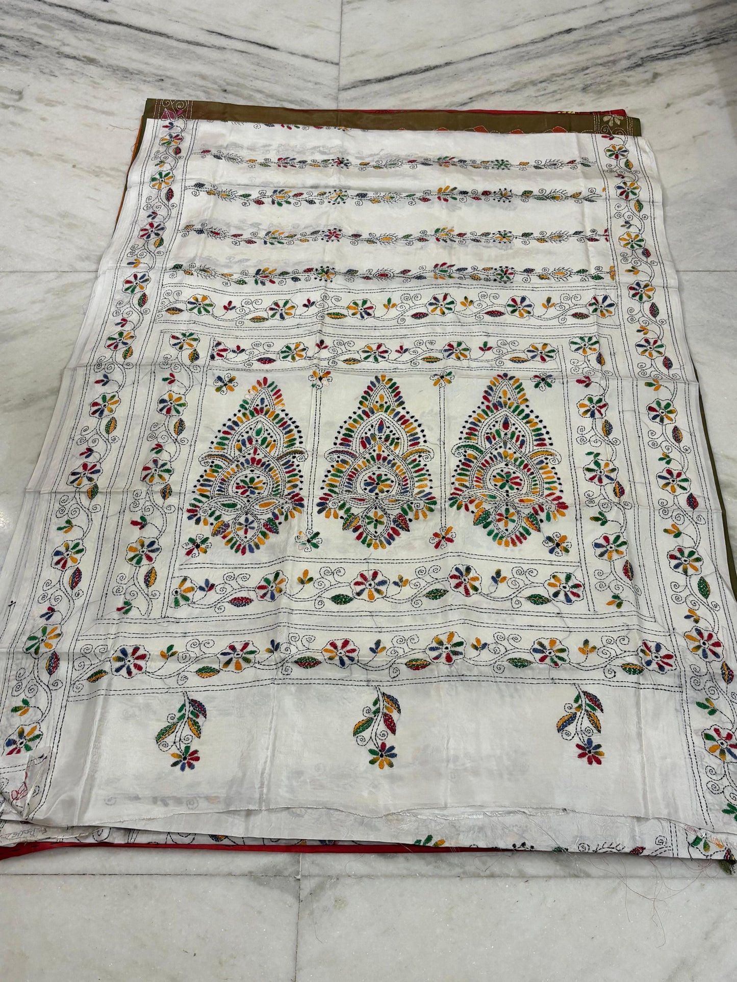 Blended Murshidabad Silk Hand Crafted Kantha Stitch Saree