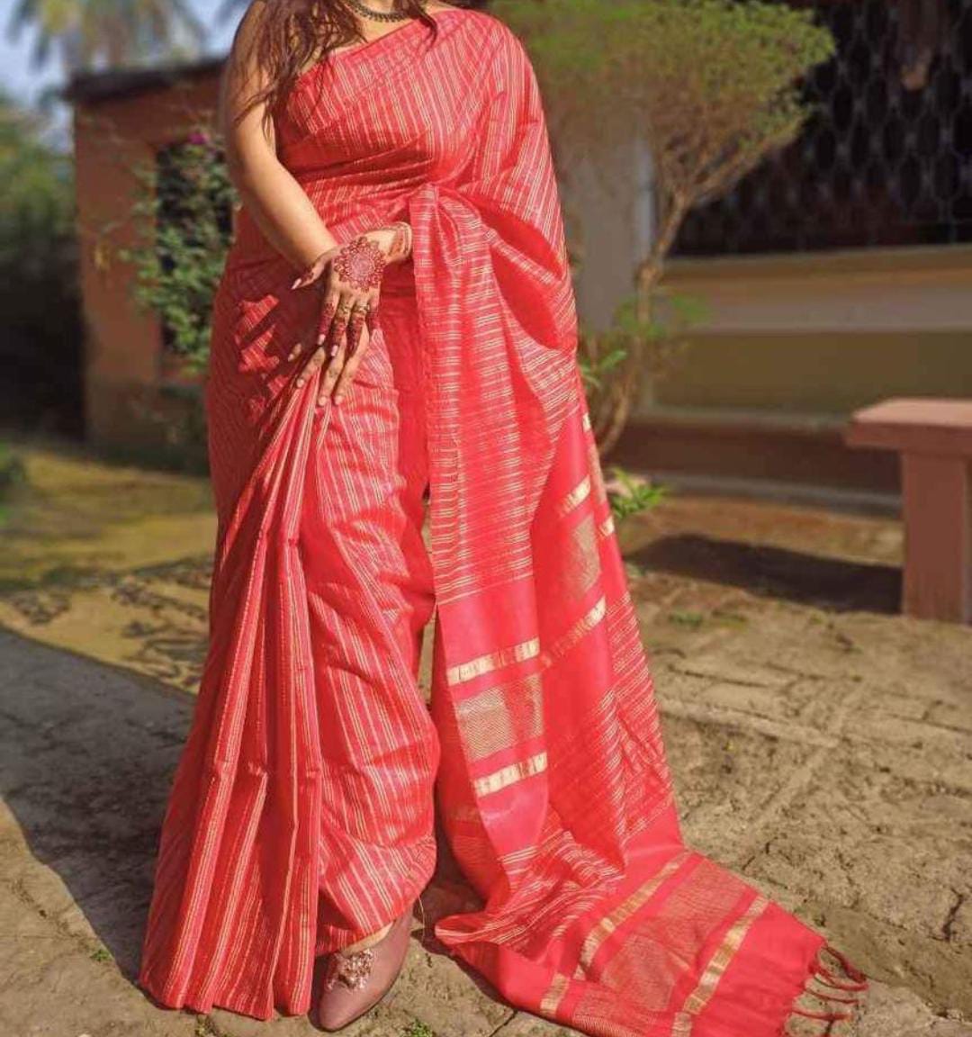 Stripe Checks Silk Blended Saree