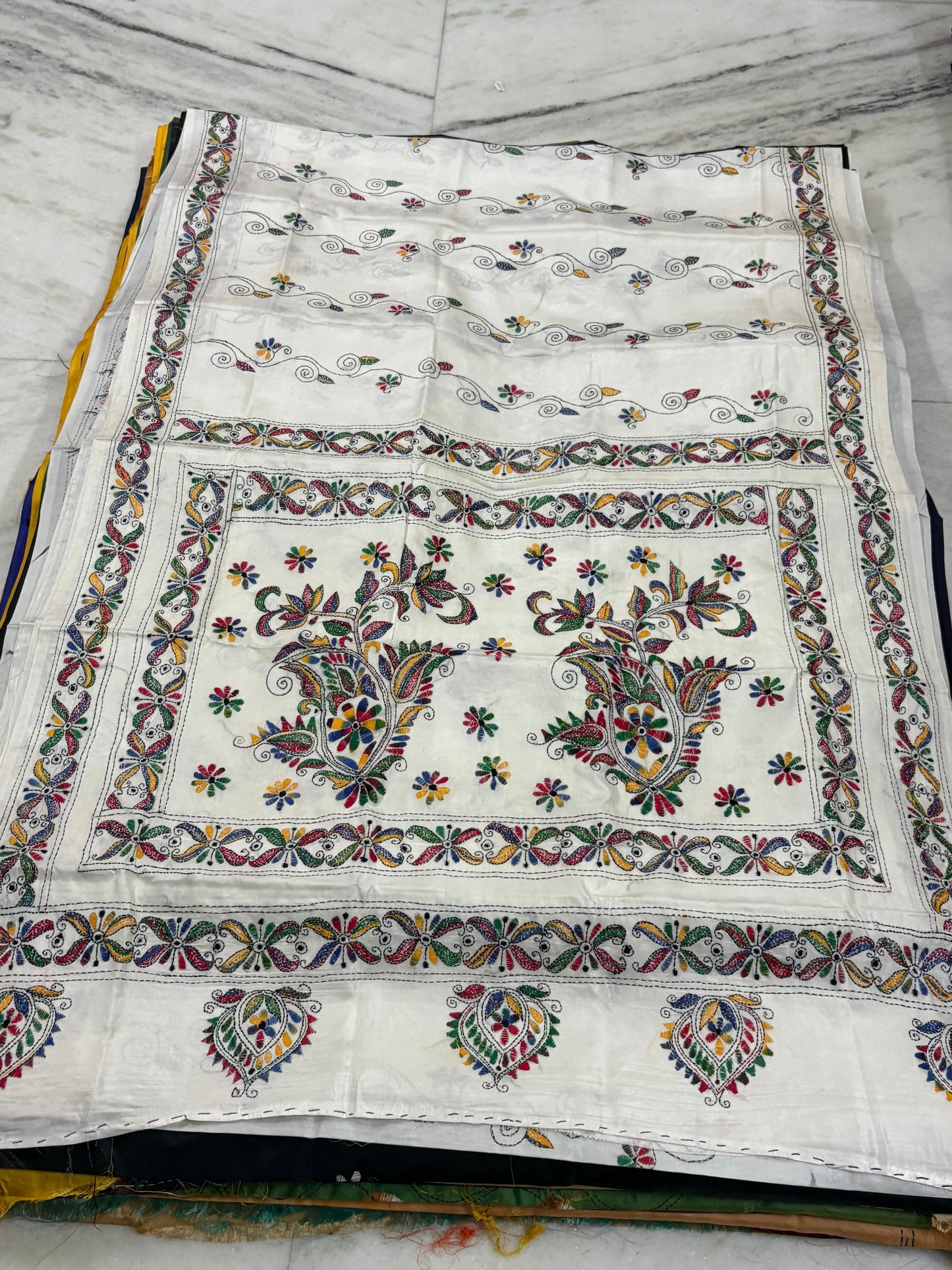 Blended Murshidabad Silk Hand Crafted Kantha Stitch Saree