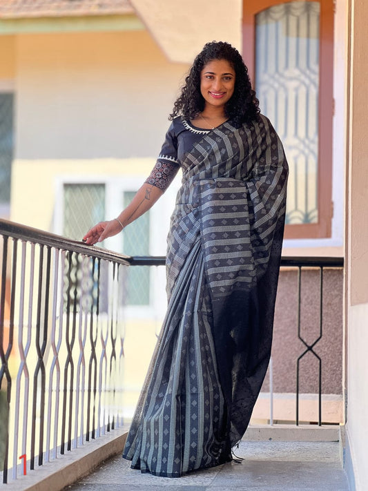 Mini Checks Silk Blended Saree