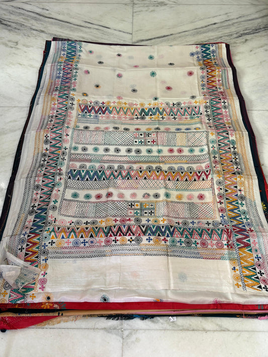 Lambani Hand Crafted Kantha Stitch Saree