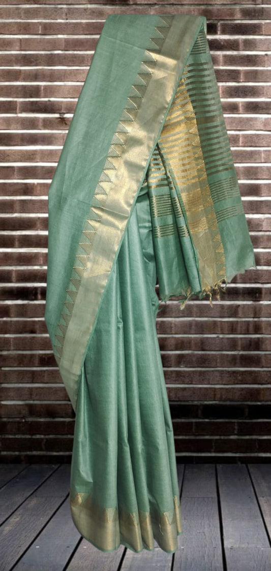 Temple Border Silk Blended Saree