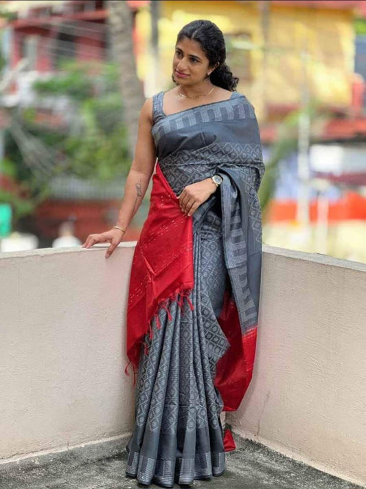 Katali Checks Silk Blended Saree